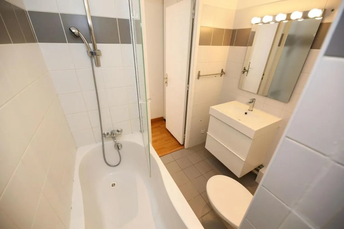 202 - Studio Calme Et Reposant A Paris 5 - Flat-Guest 0*,  France